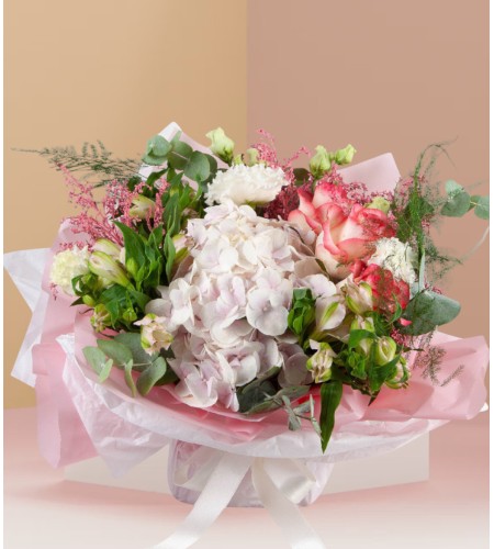 Pale Beauty Pale Beauty