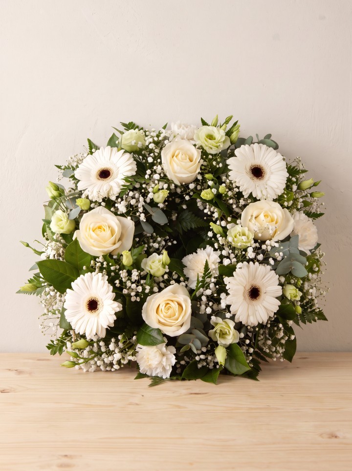 Sympathy Wreath White Sympathy Wreath White